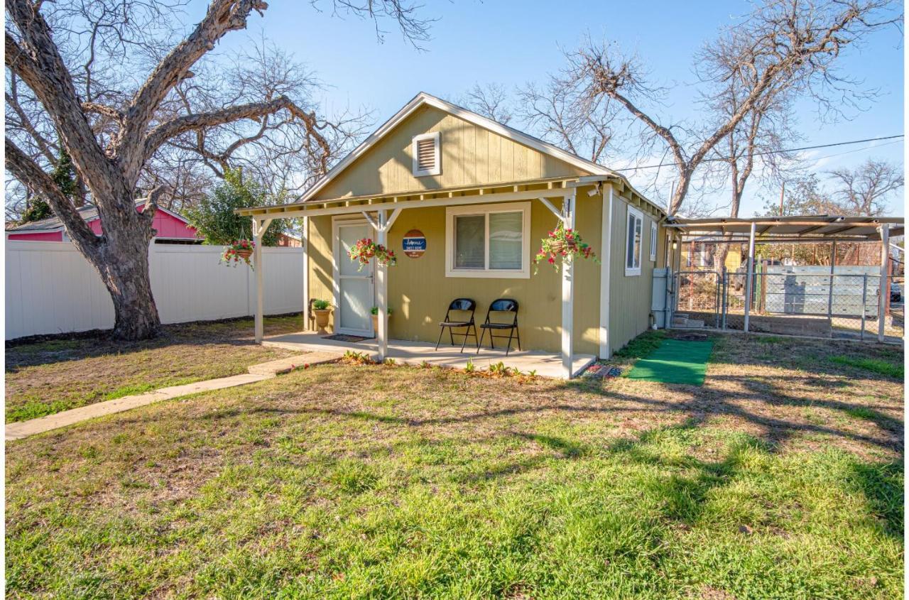 Stunning Cozy Downtown Guesthouse San Antonio Exterior foto